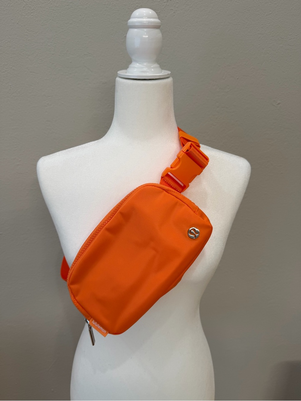 lululemon Everywhere Belt Bag 1L Orange Frappe ORFP NWOT Crossbody One Size